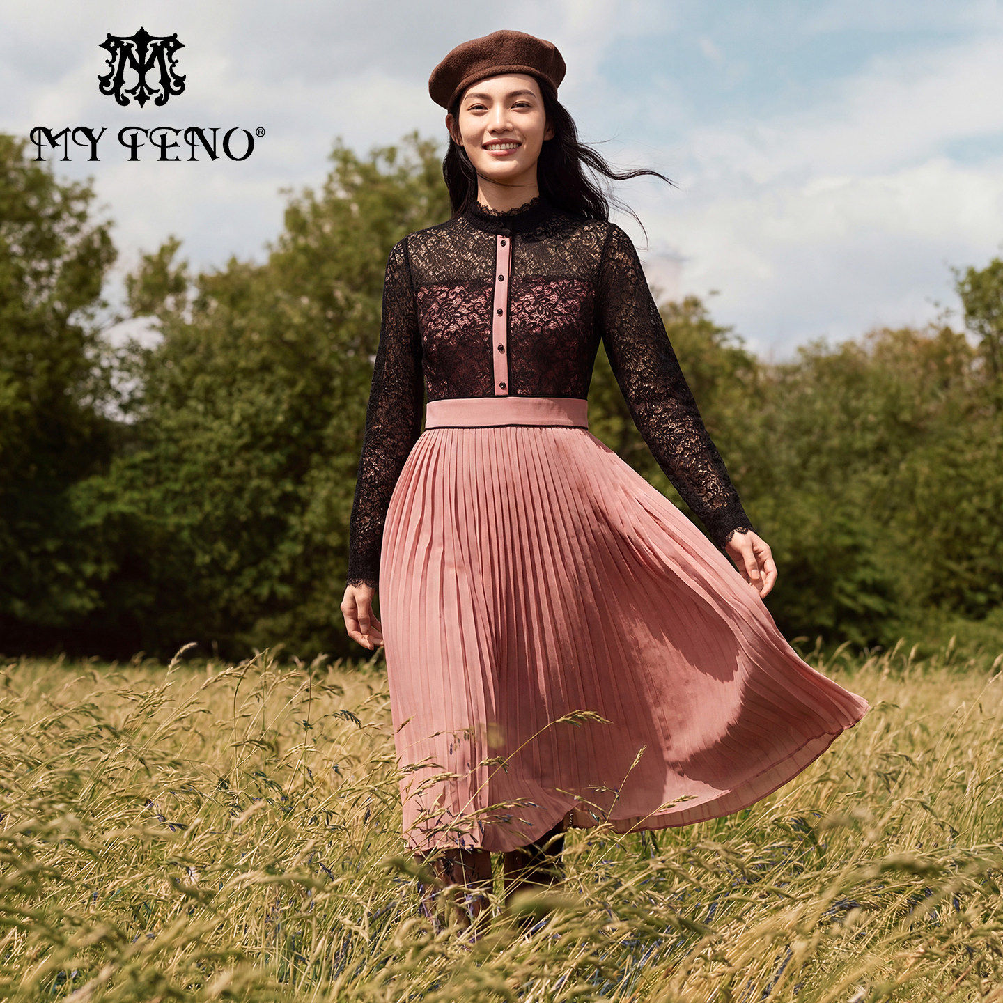 马天奴2026春夏新款粉色蕾丝长袖拼接收腰百褶连衣裙子气质时尚女,女装/女士精品,连衣裙,淘宝优惠券,粉丝福利购,淘宝优惠卷