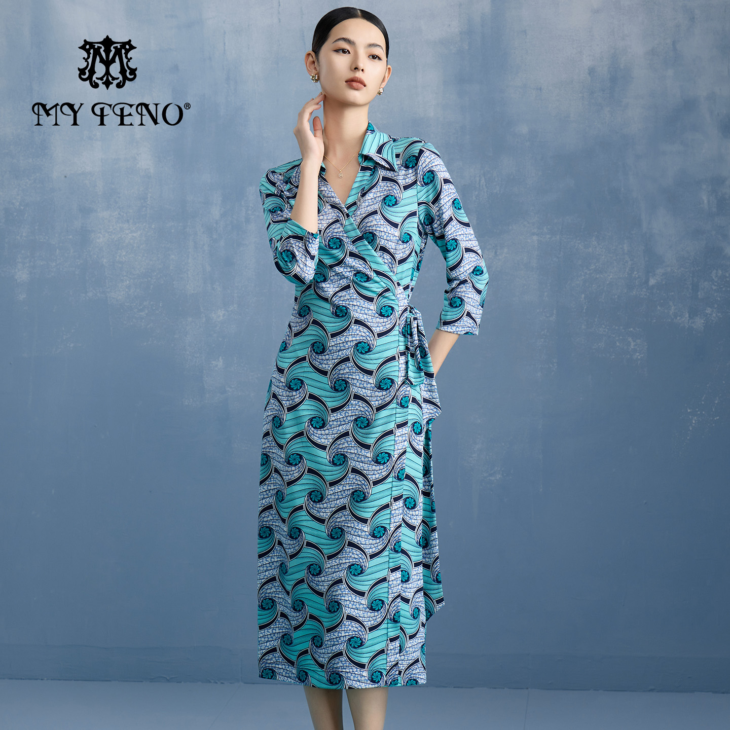 马天奴绿色印花翻领系带连衣裙