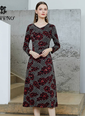 马天奴2025秋冬新款绿色红花刺绣钉珠连衣裙子收腰长袖气质法式女