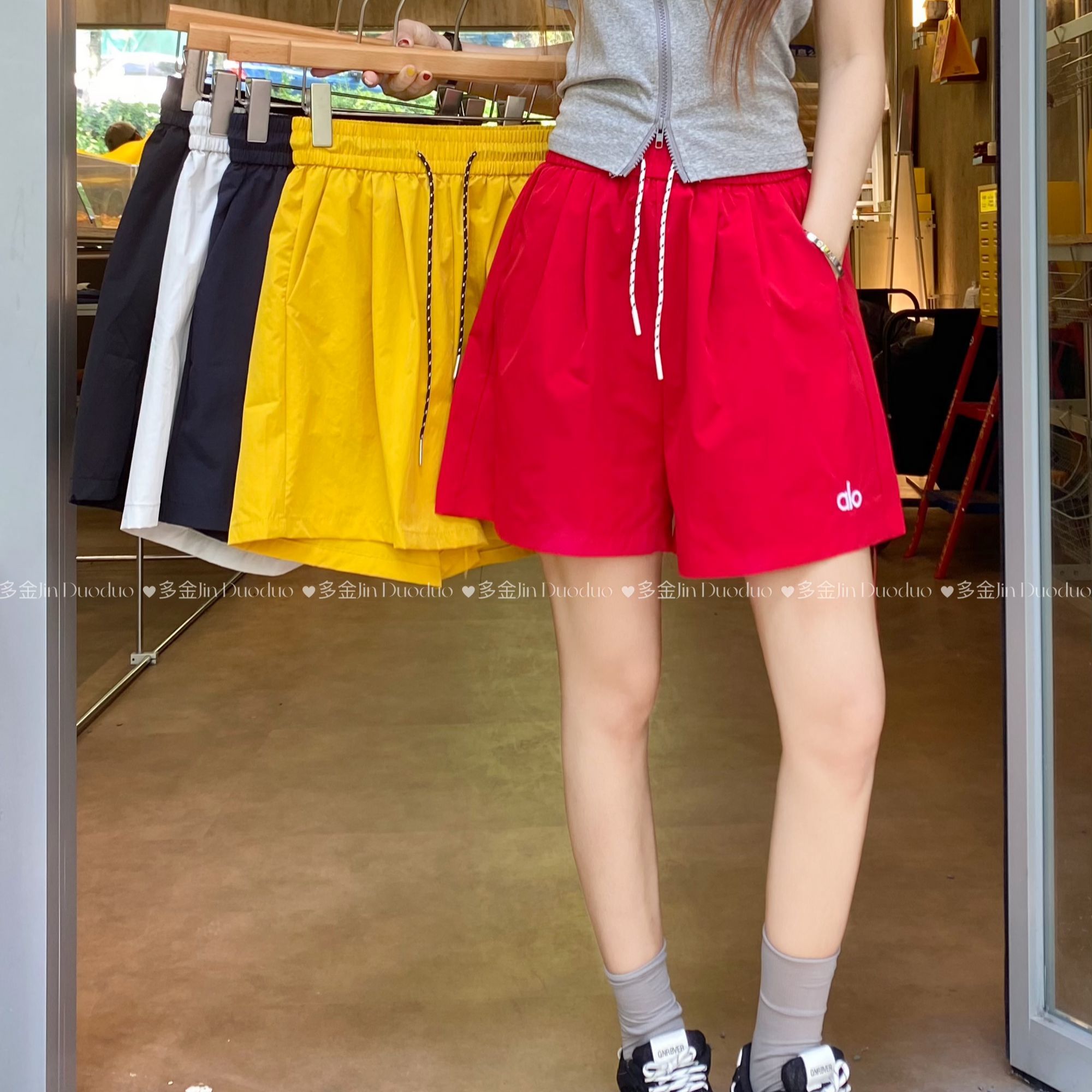 红色抽绳休闲短裤女夏季松紧腰宽松薄款阔腿裤子小个子a字遛弯裤