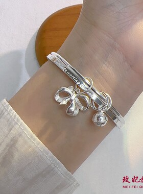 双环蝴蝶结铃铛手镯女时尚轻奢