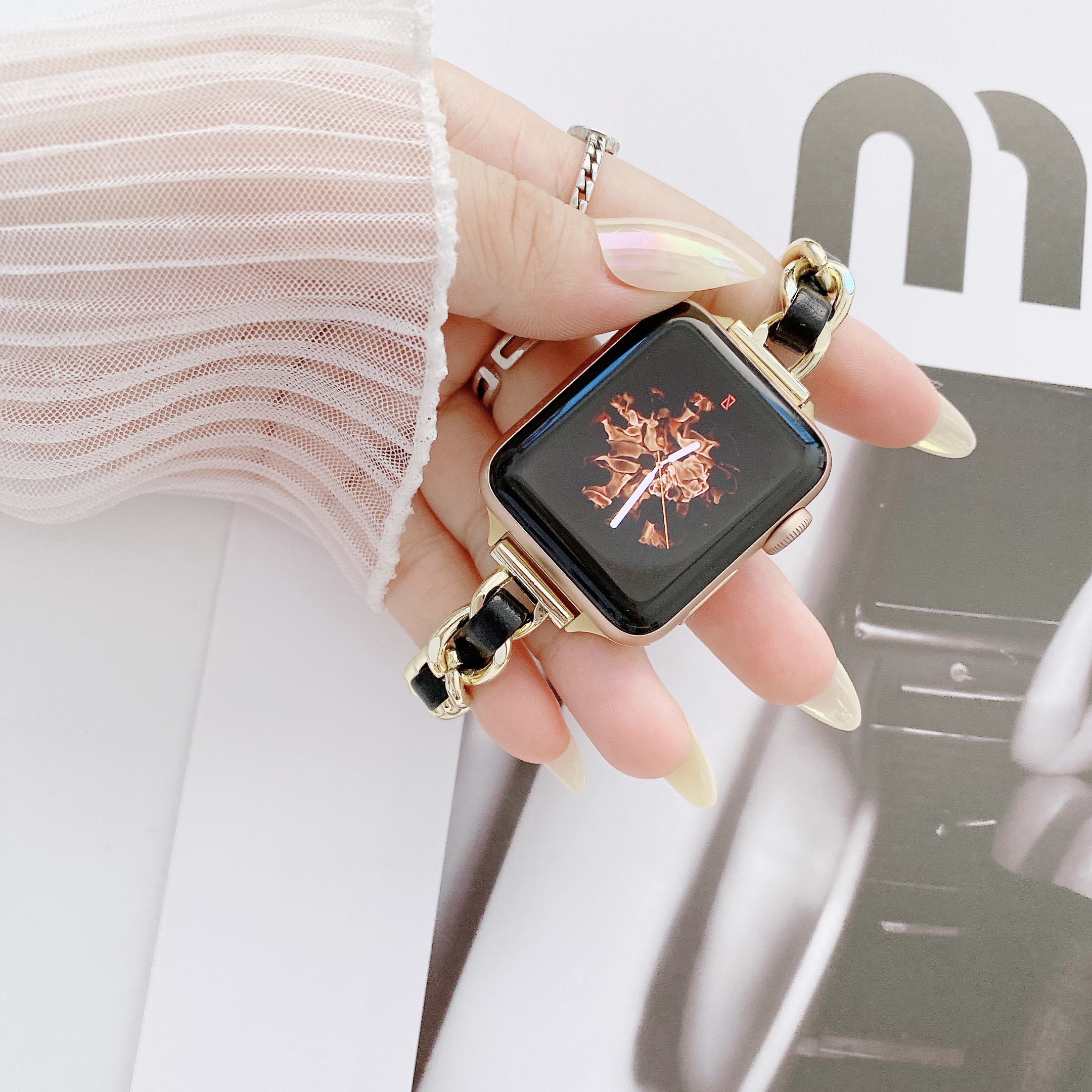 匠戴适用iWatch单排小香风表带