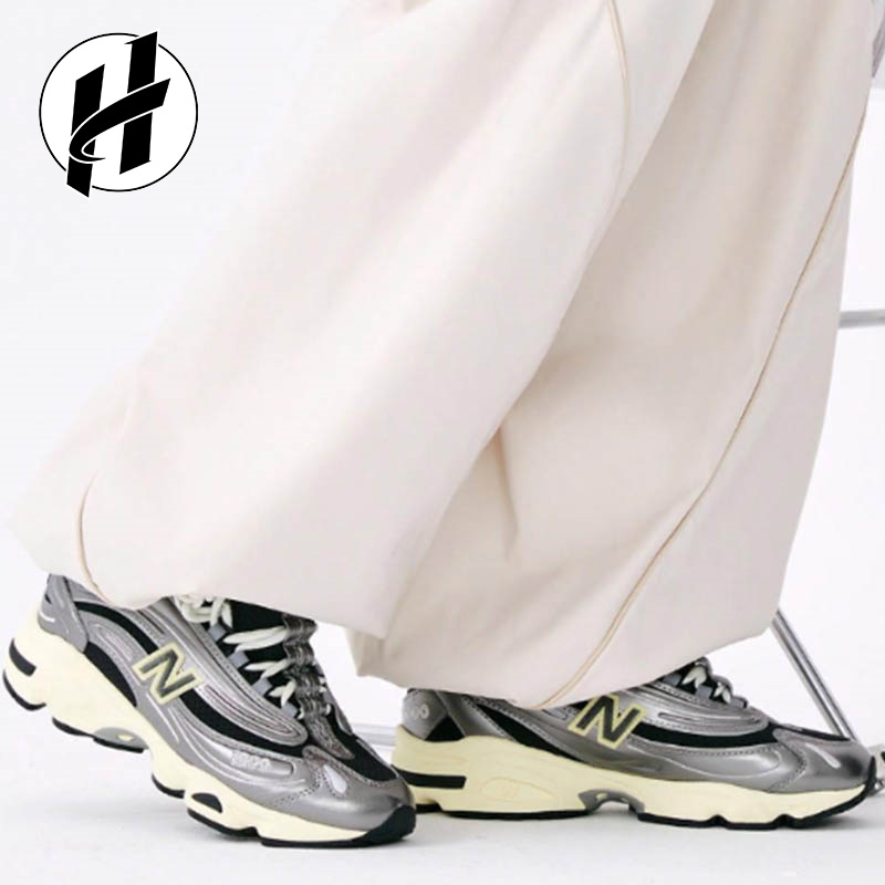 NewBalanceNB1000跑步鞋银黑