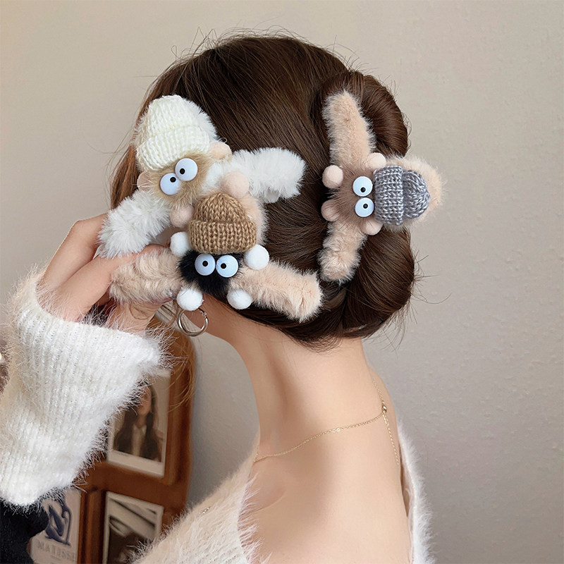秋冬毛绒小球抓夹女圣诞帽子发抓发夹网红后脑勺拍盘发鲨鱼夹发饰