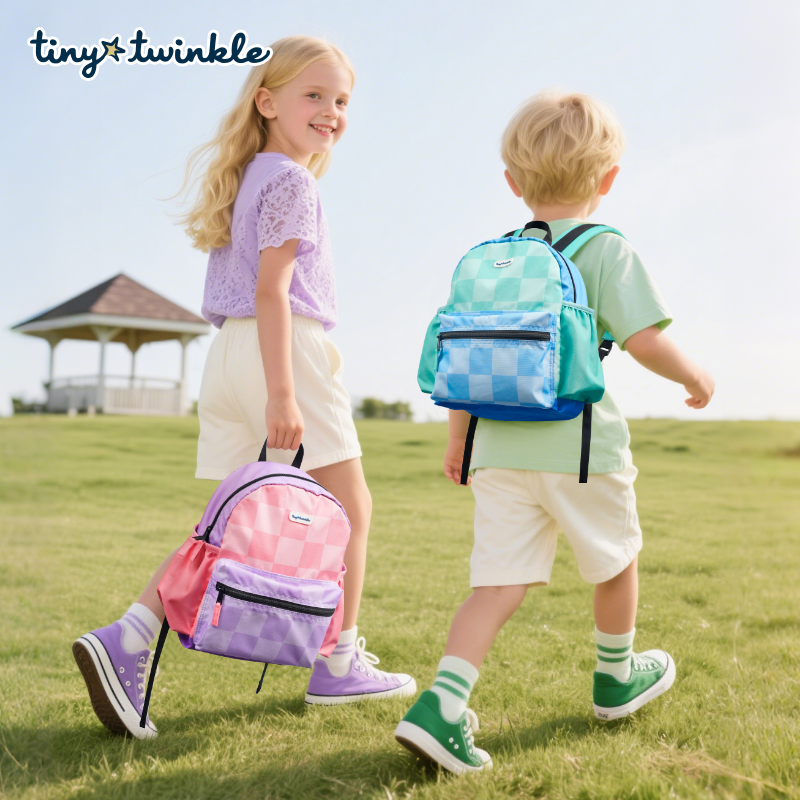 超轻幼儿园小学生书包