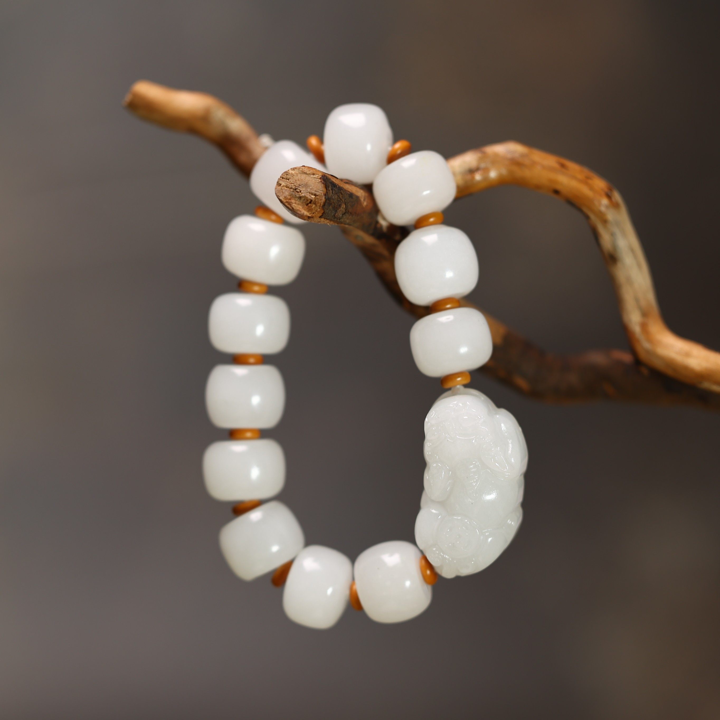 金丝玉老型珠手饰路路通貔貅手链