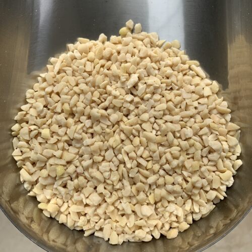 颗粒烘焙牛轧糖原料商用花生仁