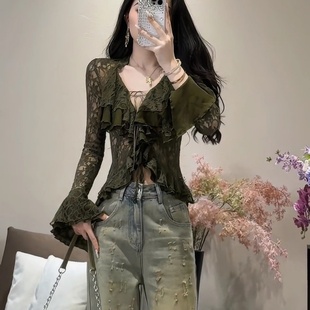 新款 法式 女2025春季 轻熟风v领领荷叶边设计长袖 甜辣妹上衣 蕾丝衫