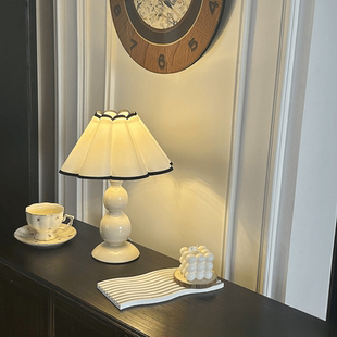 床头灯公主风 复古百褶台灯花瓣简约可爱装饰葫芦浪漫法式氛围灯