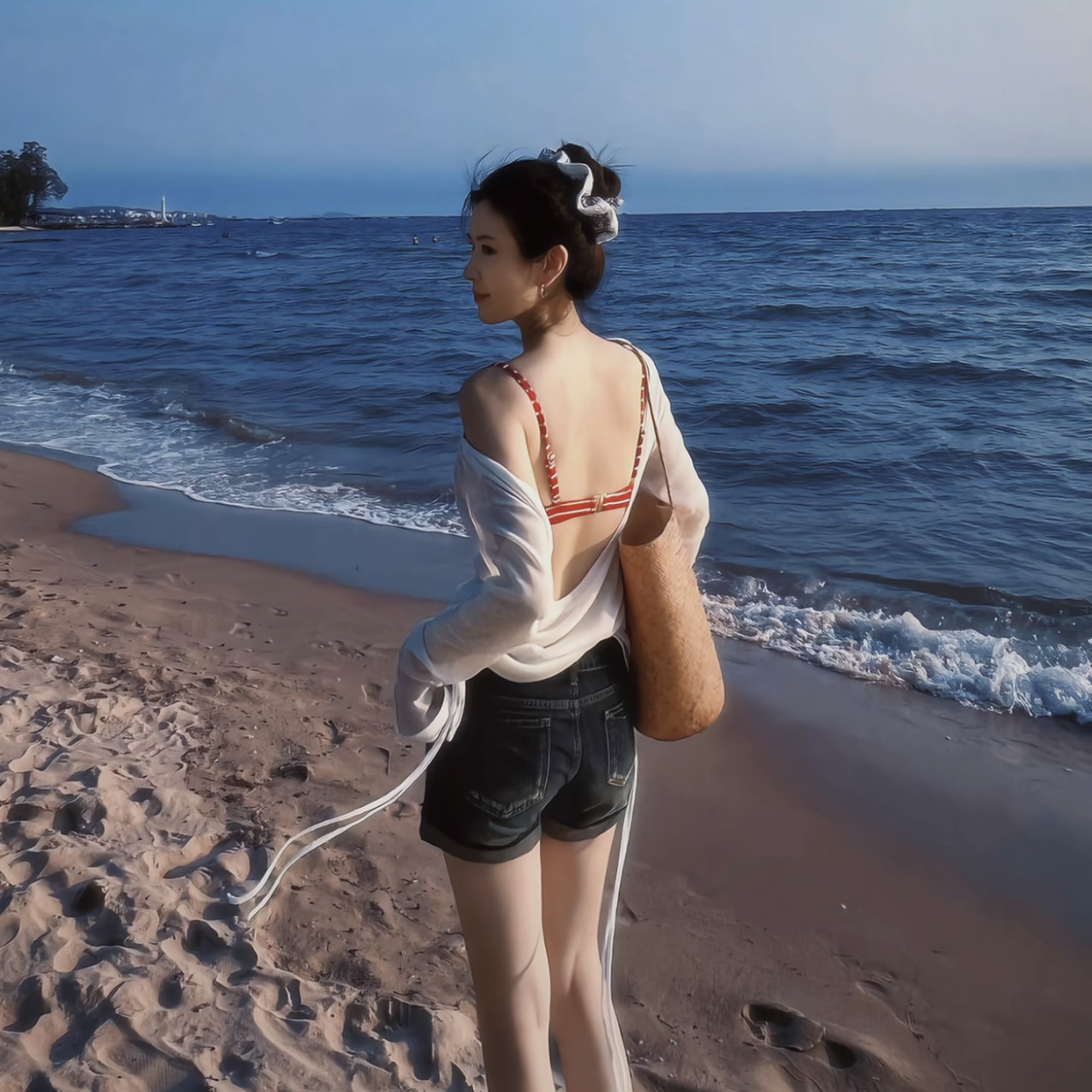 韩系微透长袖T恤女夏季爆款辣妹海边穿搭防晒罩衫外搭半透明上衣