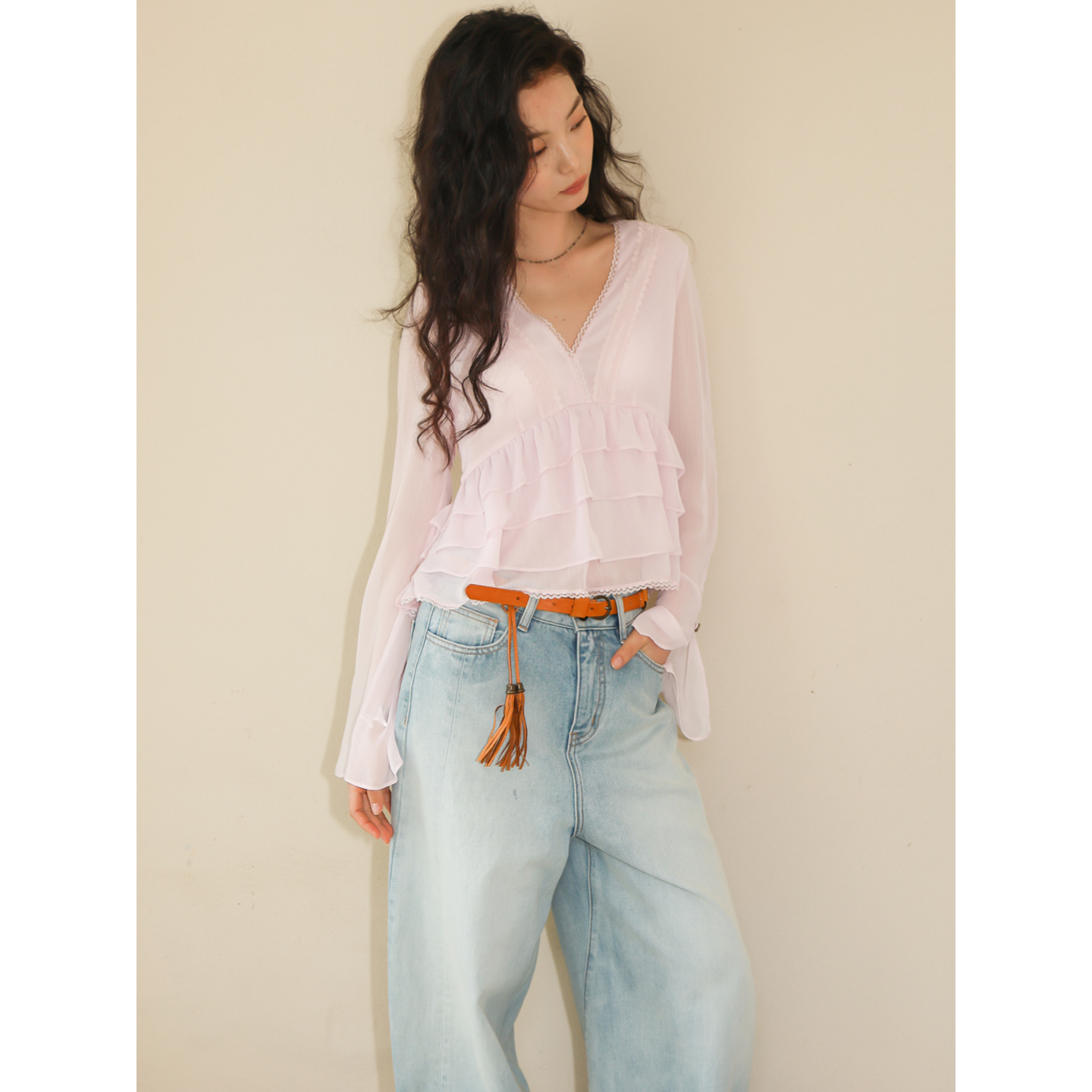 素舶SUPERSCAPE 轻薄雪纺透气皱感v领荷叶边长袖上衣衬衫