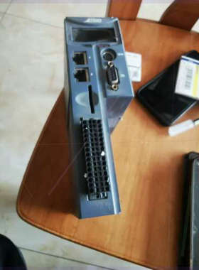 TRIO运动控制器MC 464 P860-01966一台