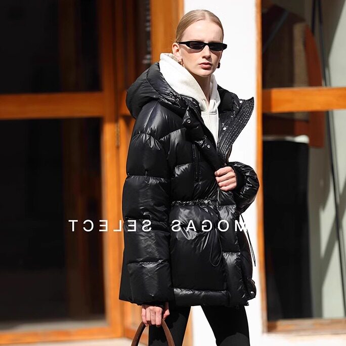 白鹅绒中长款黑色简约轻盈柔软收腰显瘦保暖连帽羽绒服女冬季新款