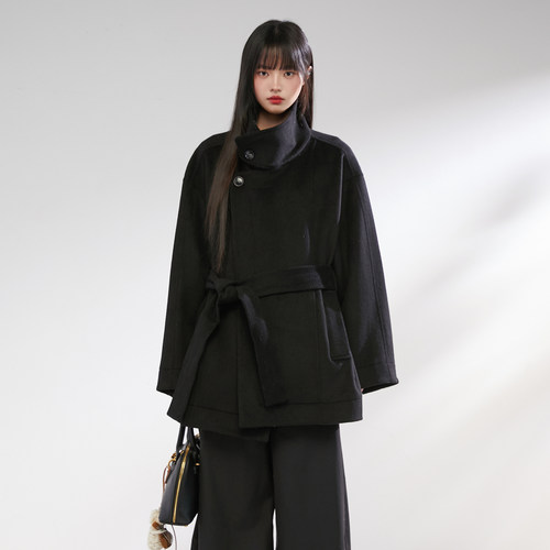 黑色立领短款毛呢外套