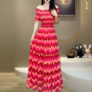 夏季新款法式连衣裙2023短袖一字领性感收腰长款裙子仙气度假裙潮