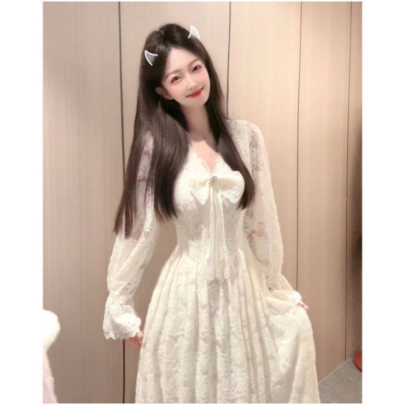 法式超温柔加绒加厚 蕾丝连衣裙打底秋冬新款绝绝子美丽气质长裙