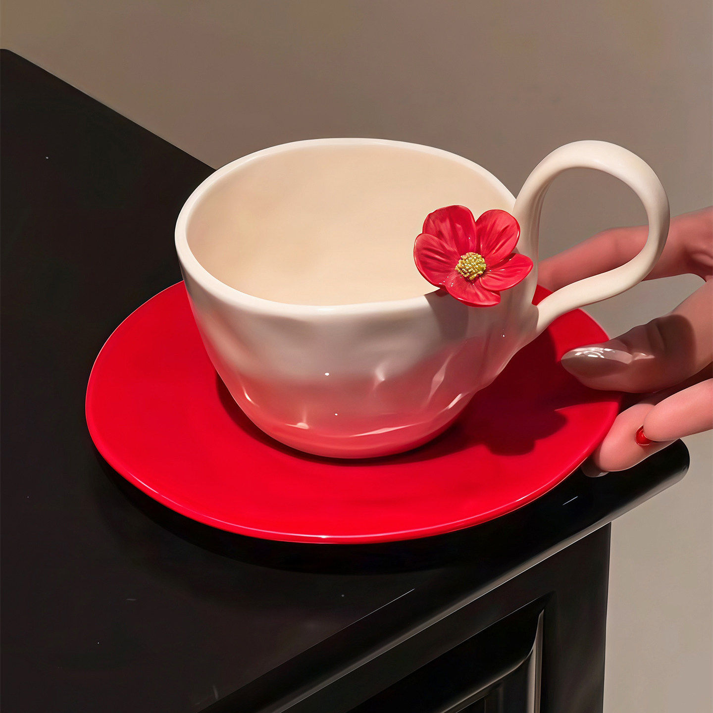 高级感轻奢高颜值杯碟套装红色花朵咖啡杯陶瓷马克杯女士个人专用