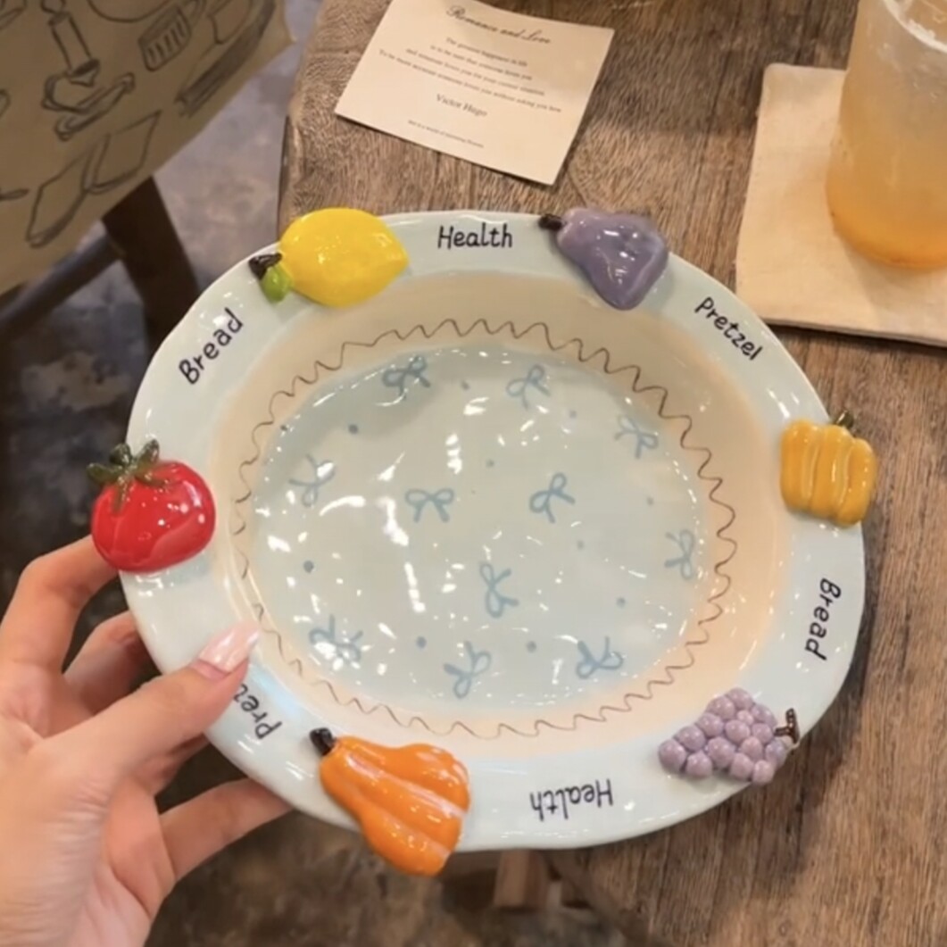 配菜盘子卡通水果造型陶瓷釉下
