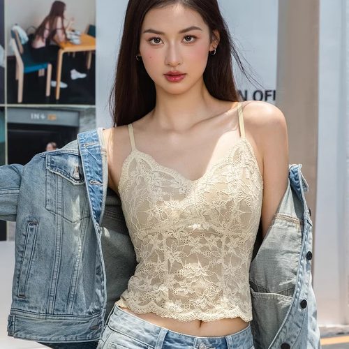 性感蕾丝吊带背心带胸垫聚拢