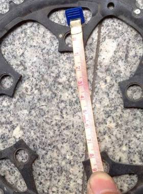 42T铝合金牙盘盘片 相邻孔距约65mm 五爪型 黑色