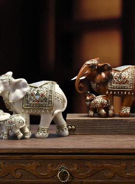 2025年新款客厅摆件欧式大象树脂工艺品摆件仿玉象创意家居装饰品