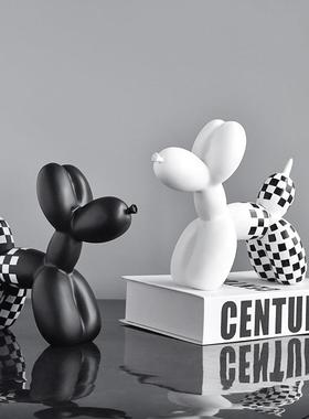 有艺术感的摆件玄关摆件柜子客厅高级感创意黑白格子气球狗家居软