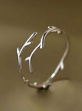 Fancy Leaf Olive Design Finger Ring for Women Metal Silver