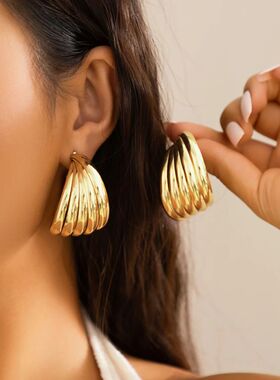 Punk Vintage Smooth Metal Hoop Earrings for Women Gold