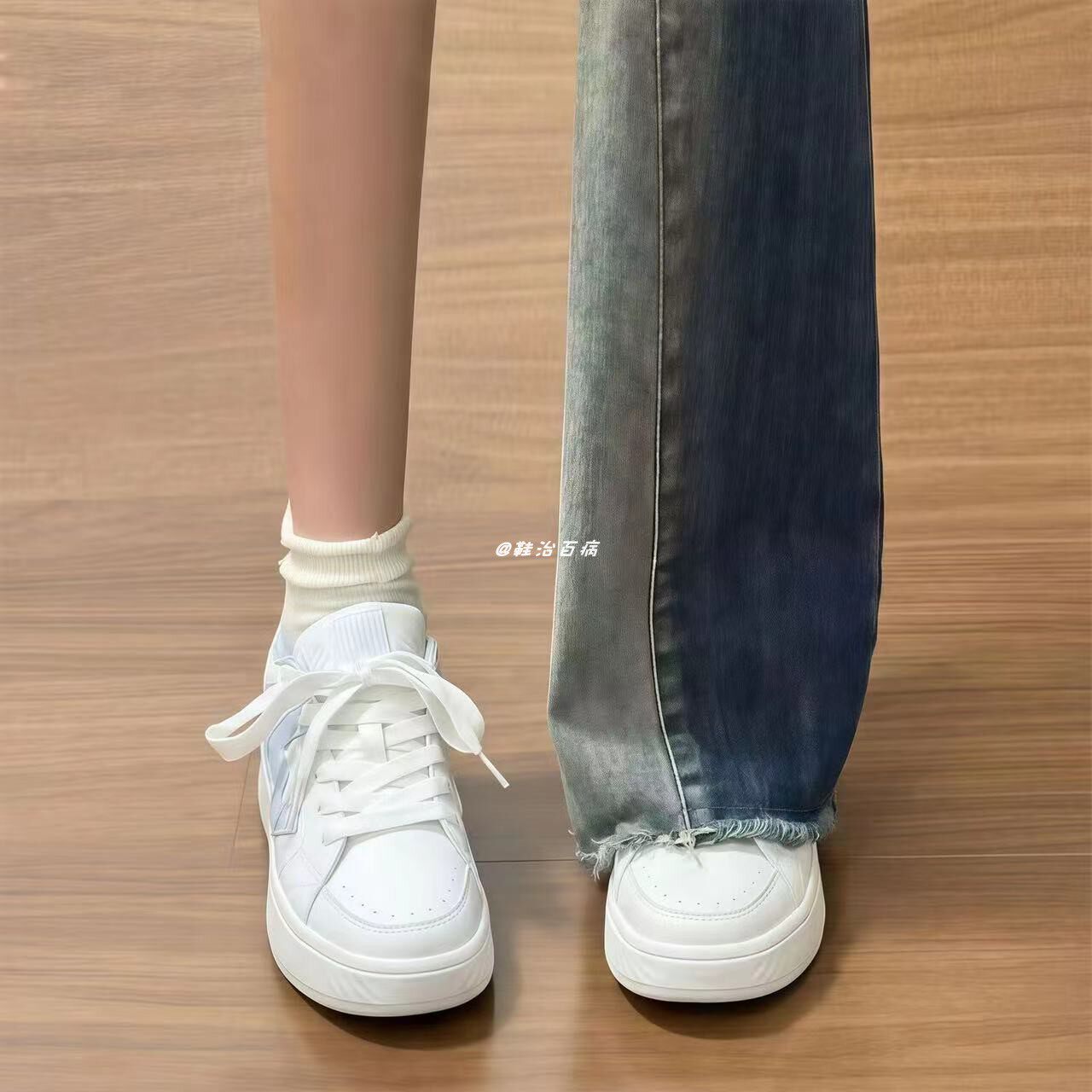 原创蓝白色字母卡通设计小白鞋女ins学生百搭休闲鞋可爱舒适板鞋