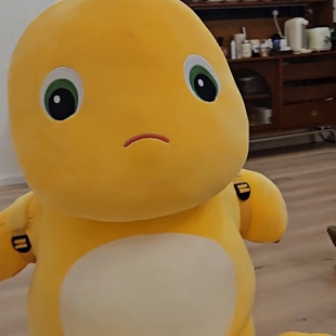 儿童毛绒玩具小奶龙公仔玩偶床上抱枕超萌布娃娃生日新年小礼物