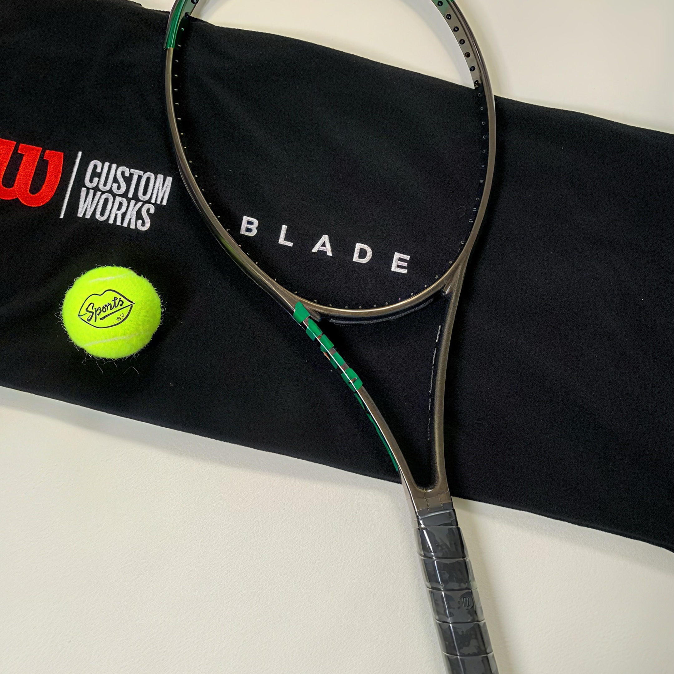 代购wilson黑色森林绿blade 100 v10网球拍碳纤维威尔胜定制刻字