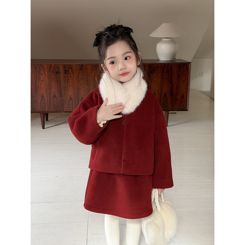 韩国童装红色新年毛呢外套女童2025冬季装保暖裙子过年套装拜年服