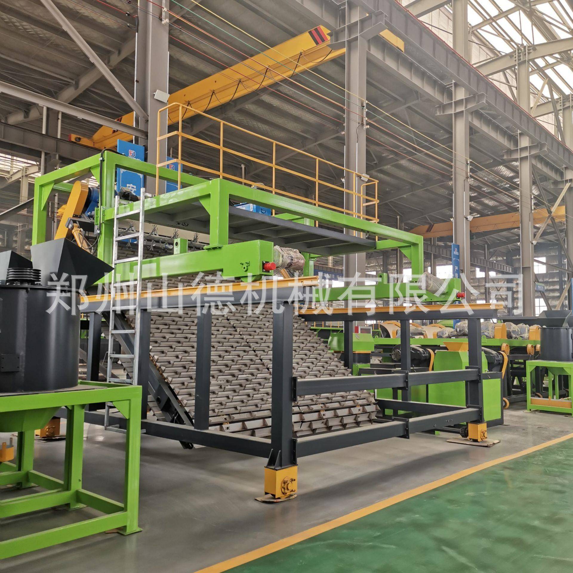 供应城镇污泥处置设备牛粪有机肥链板翻抛机导轨液压深槽发酵机