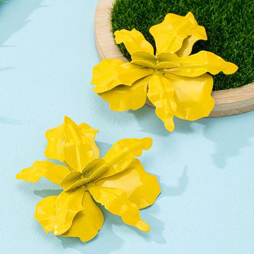Pleated Irregular Flower Earrings For Women Retro Elegant Te