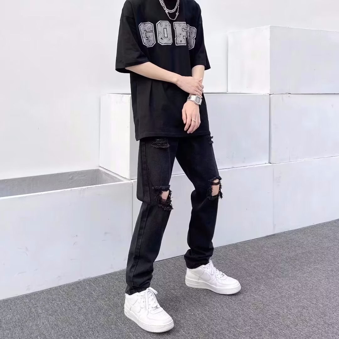 高街破洞牛仔裤黑色夏季显瘦修身直筒小脚复古破乞丐男士韩版显高