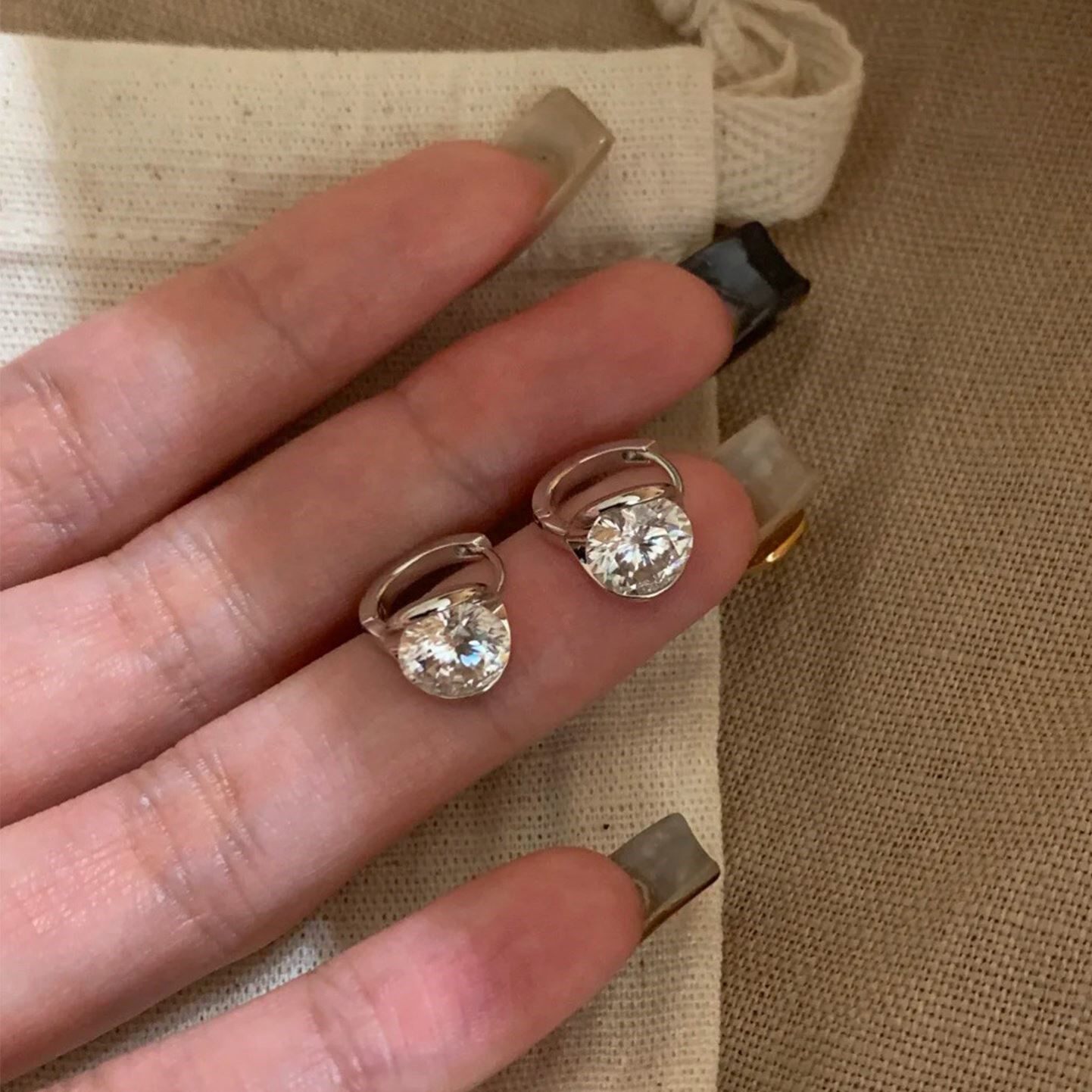 爆闪小耳扣~Apical设计师款镶钻圈圈耳扣耳环女精致小巧耳钉耳饰