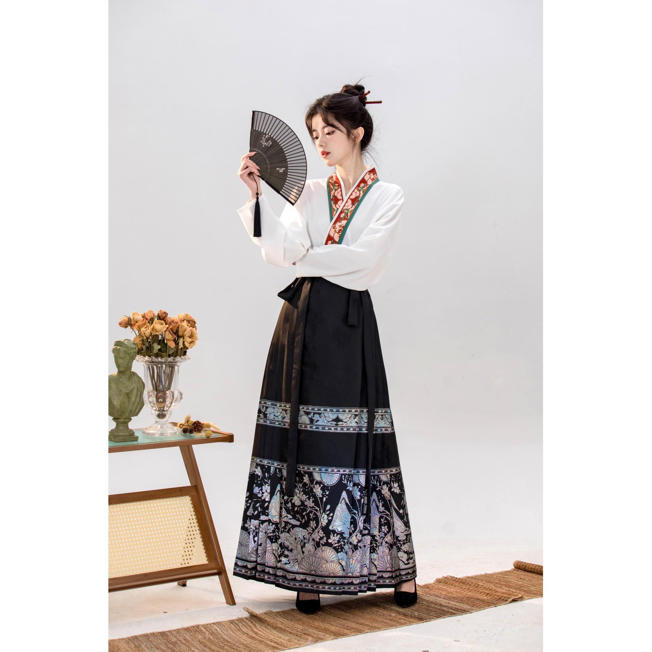 马面裙配饰扇子古风折扇男女古装汉服国风折叠扇夏便携随身丝竹扇