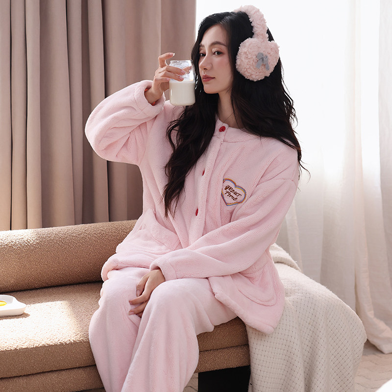 秋冬款女珊瑚绒法兰绒保暖家居服