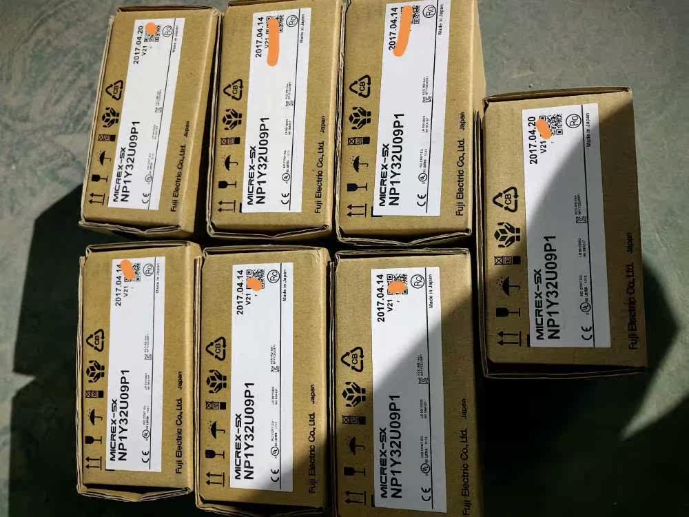 富士PLC模块NP1Y32U09P1