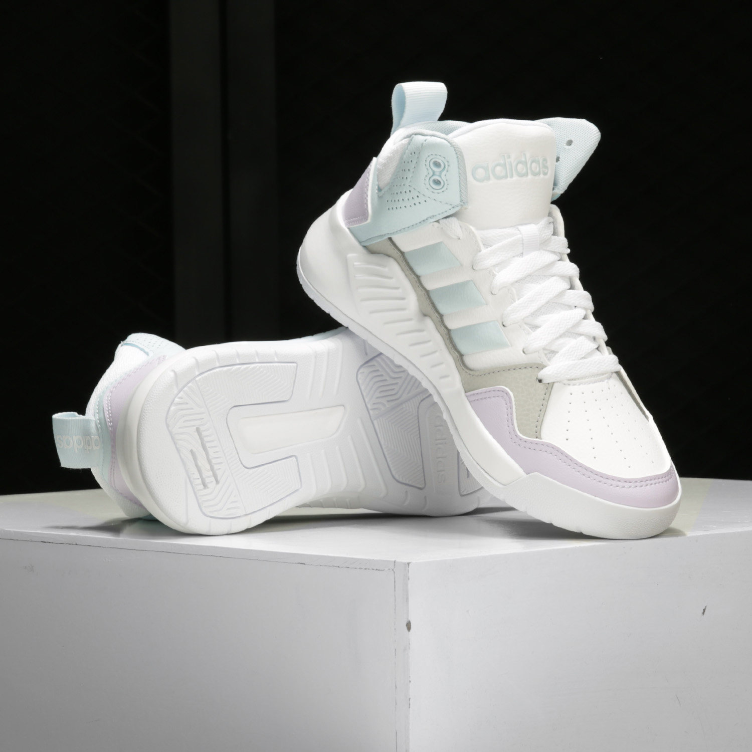 秋季休闲鞋Adidas/阿迪达斯