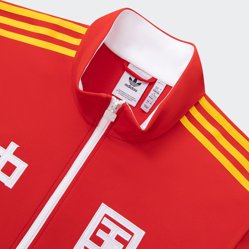 运动休闲立领运动茄克/外套