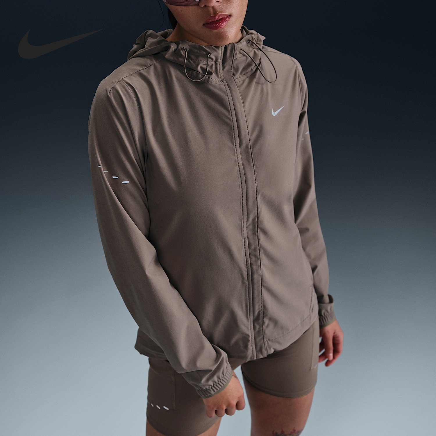 Nike/耐克正品2025新款女士跑步训练运动透气外套HQ0651-214