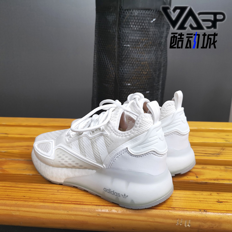 adidas阿迪达斯运动鞋