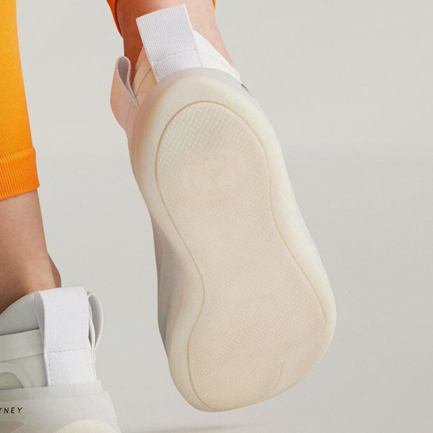 轻质系带Adidas阿迪达运动休闲鞋