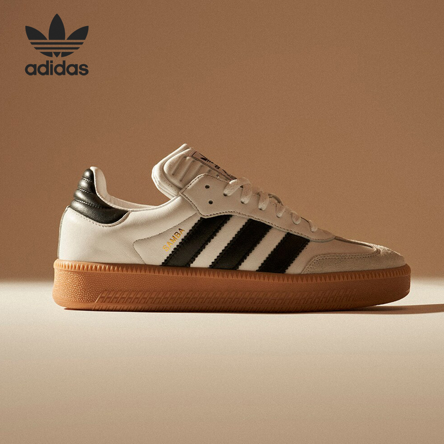 车缝线系带板鞋Adidas阿迪达板鞋
