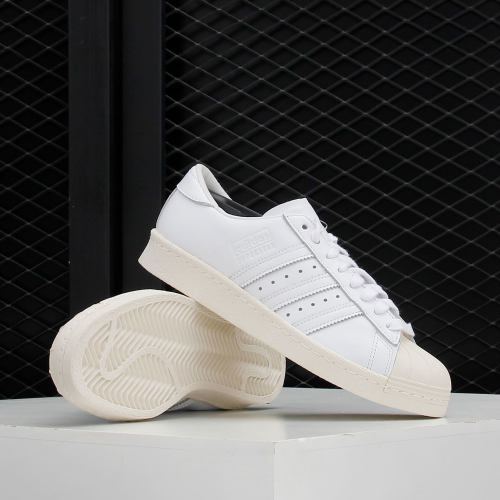 Adidas/阿迪达斯正品当季新款男女经典运动休闲舒适板鞋EE7392