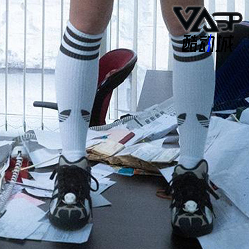 Adidas/阿迪达斯正品三叶草男女同款贝壳头低帮时尚板鞋JQ8778