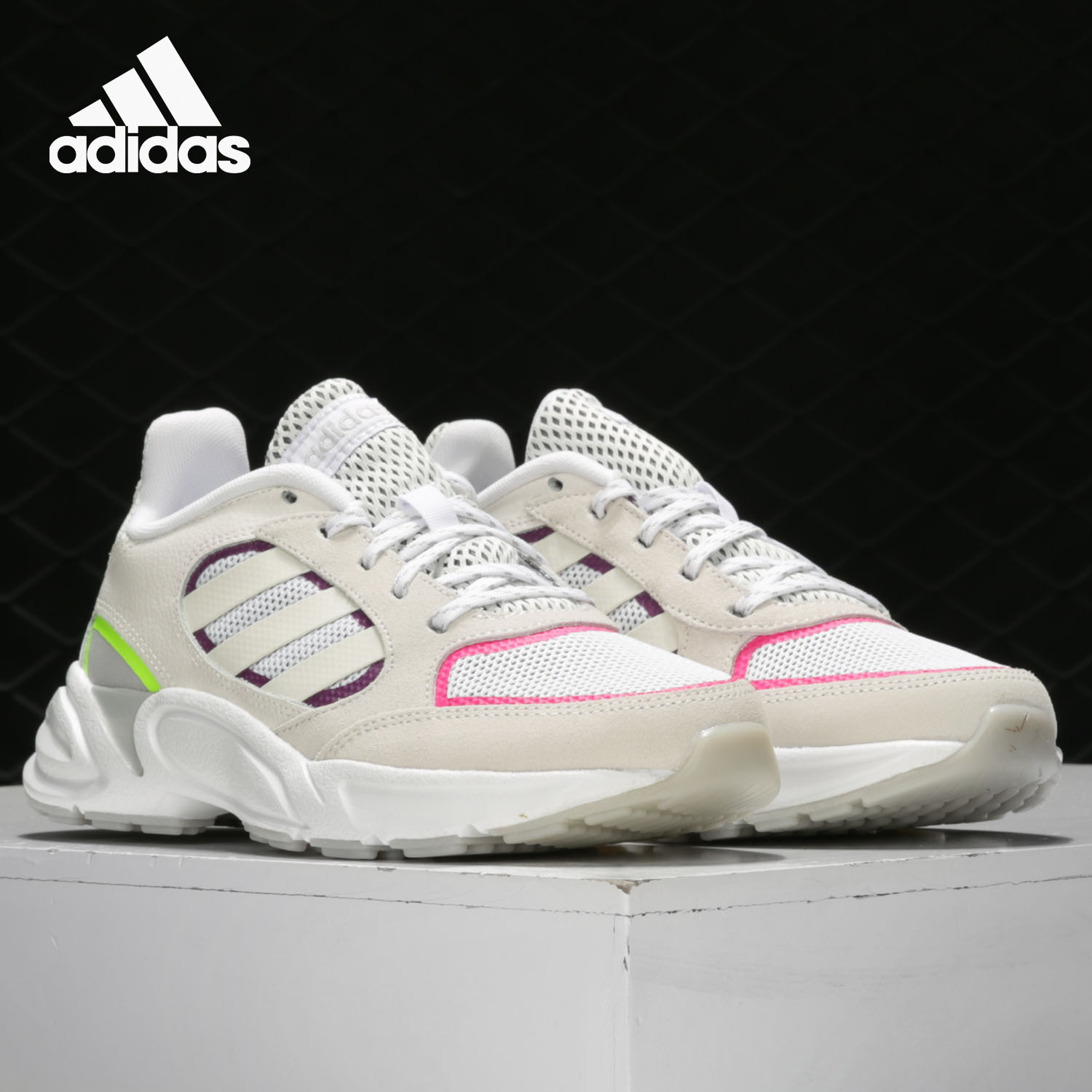 阿迪达斯正品女士运动鞋