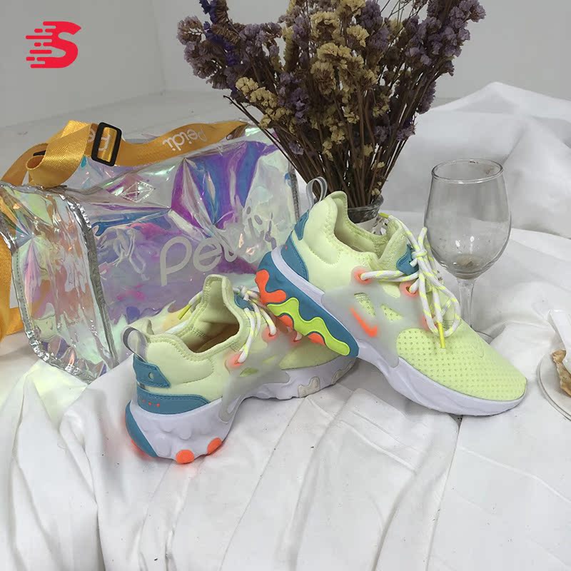 耐克男女缓震运动跑步鞋