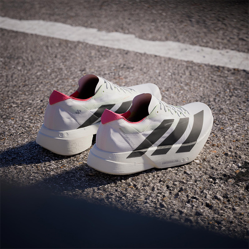 Adidas/阿迪达斯正品运动男士轻便透气系带厚底跑步鞋JR1094